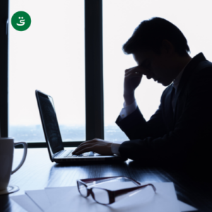 Punggung Melengkung Salah Posisi Duduk